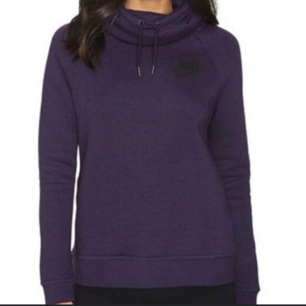Nike I S and L